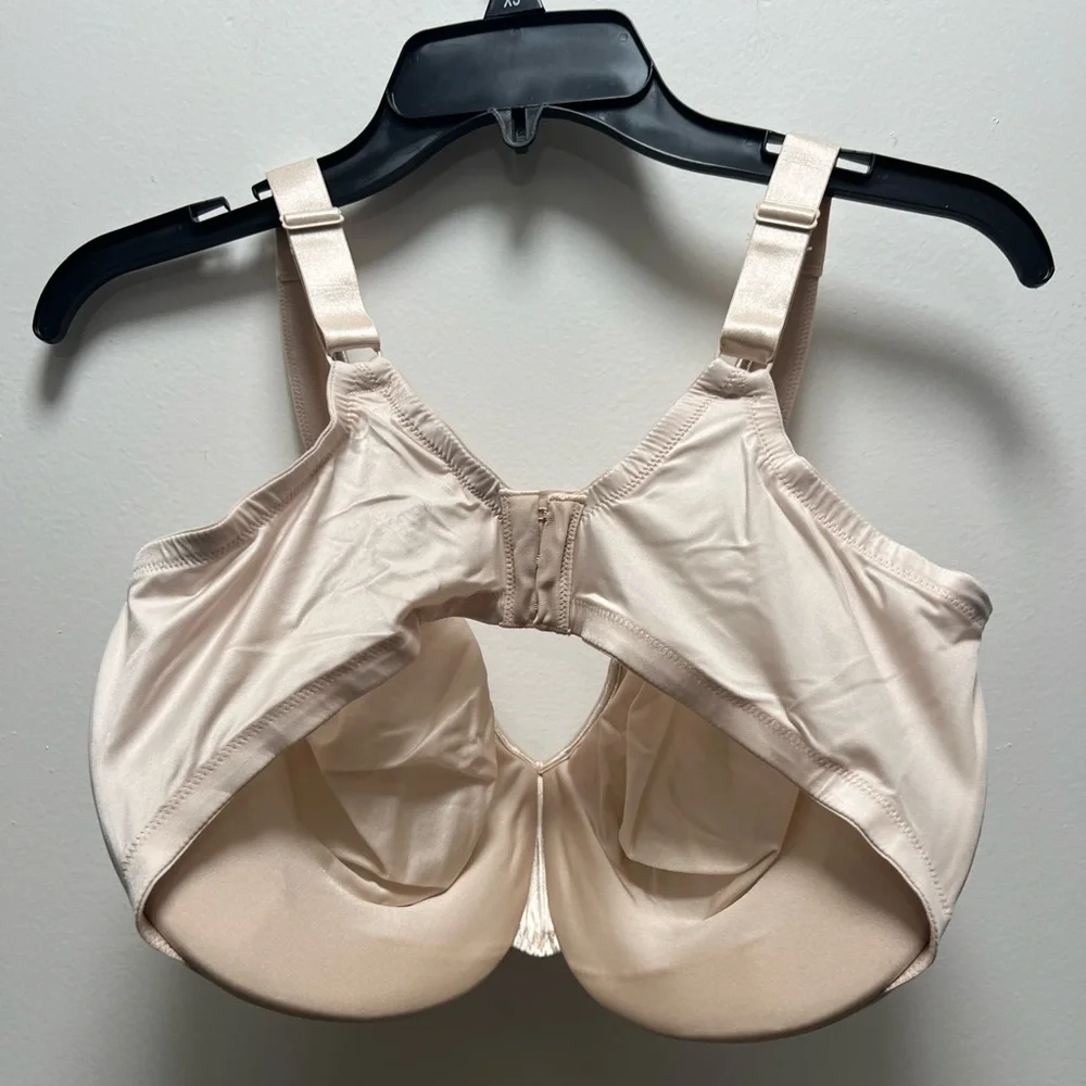 NEW WARNERS Underwire Unlined Womens Bra Size: 42DDD